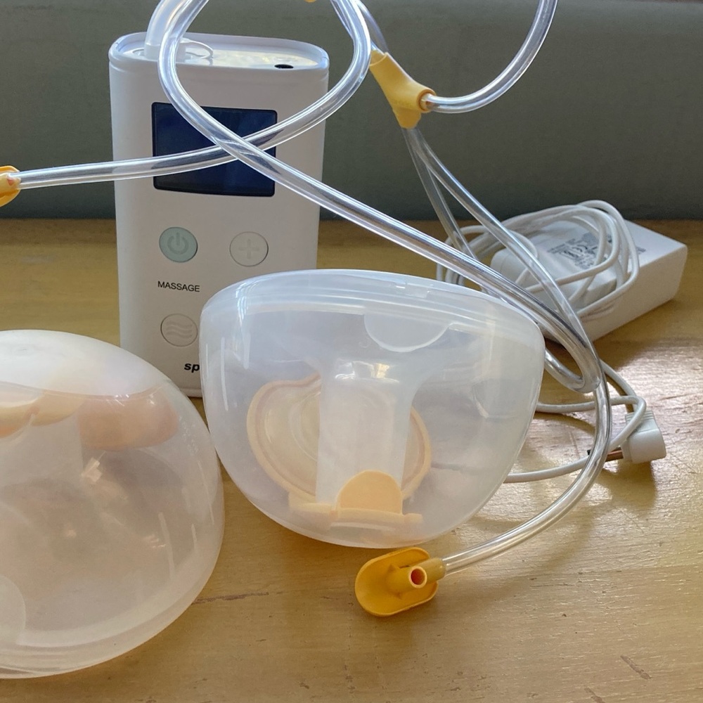 Wearable pump set! Spectra 9+ breast pump with Medela Hands-Free Collection Cups